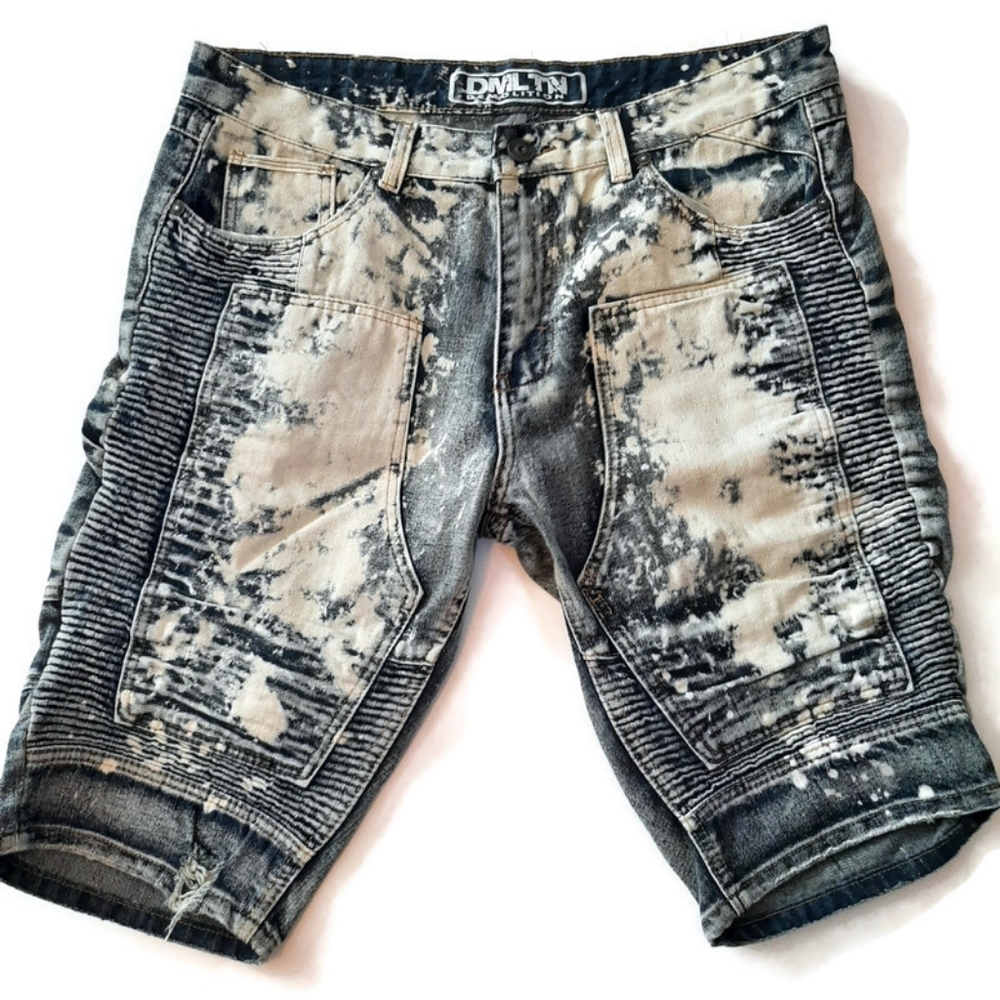 acid wash denim shorts. Acid wash shorts. casual rare high waist denim shorts.